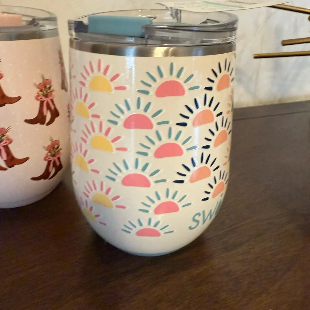 Swig life Tumblers-lmk which one and how much you want it for!! Ready to ship!! - Picture 5 of 16